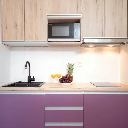 Velada Center フヴァル