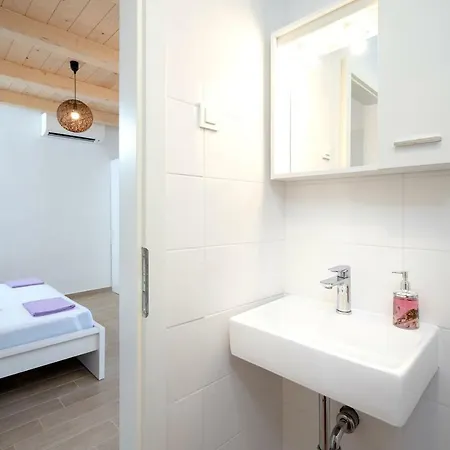 Velada Center * 흐바르