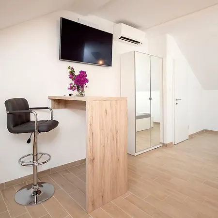 아파트 Velada Center