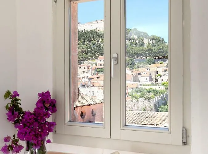 Velada Center * هفار